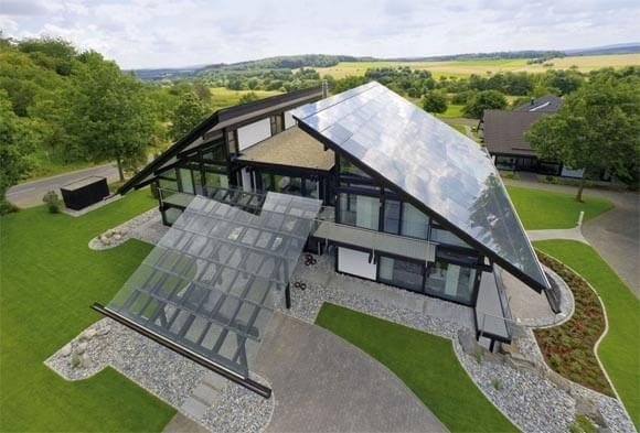 Дом со стеклянной крышей