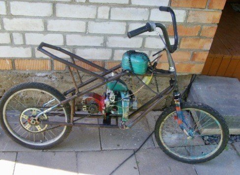 Велосипед с двигателем от бензопилы