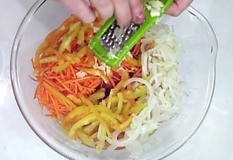 Помидоры по корейски с приправой для моркови
