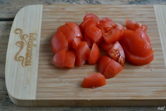 Рыба в томатной пасте с капустой цветной