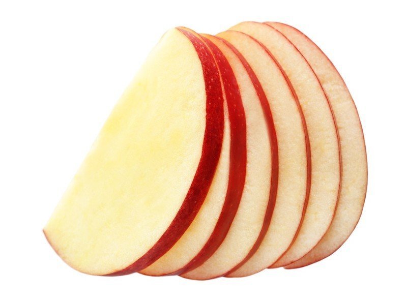 Нарезать яблоки на тонкие дольки и высушить